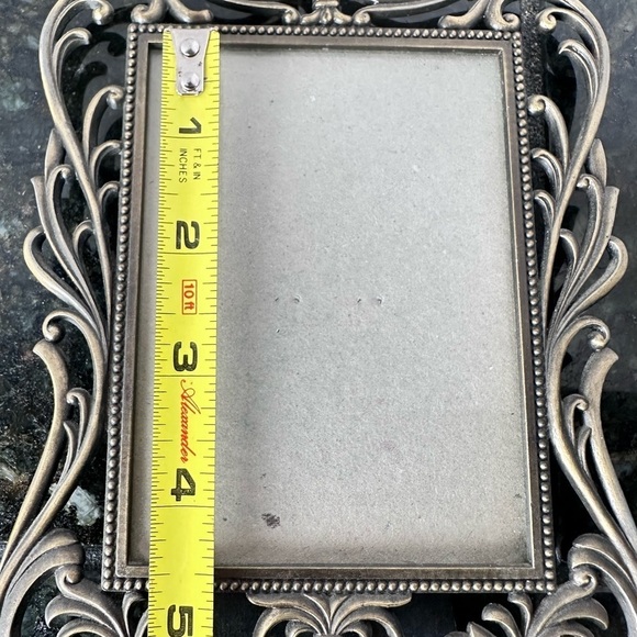 Ornate Bronze Tone Picture Frame Tabletop Filigree Ornate Metal - Picture 3 of 12